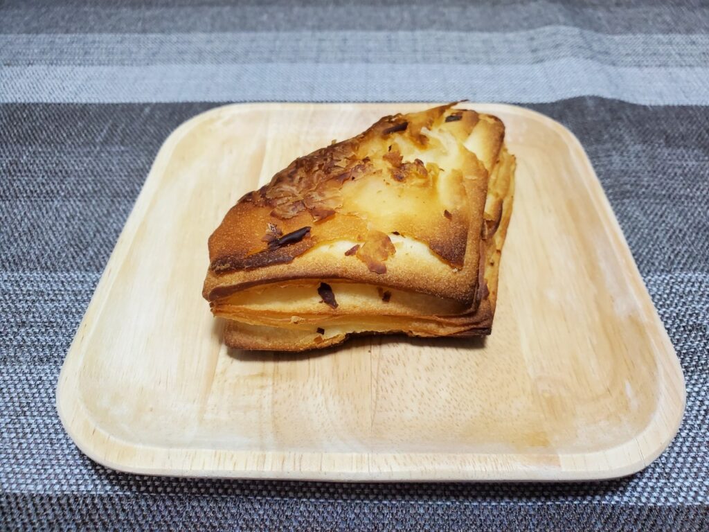 【パンのお店　ito】『rebake』“大山ハムとクリームチーズのクロワッサン”