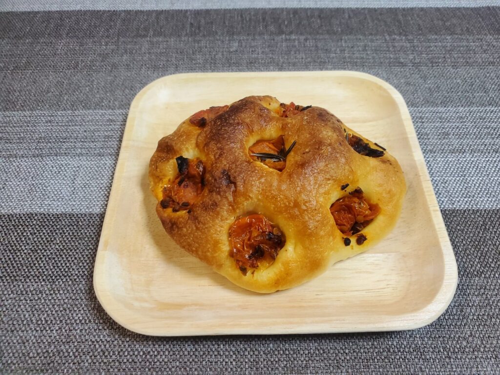 Le pain de Abbessesのトマトフォカッチャ、パンスク
