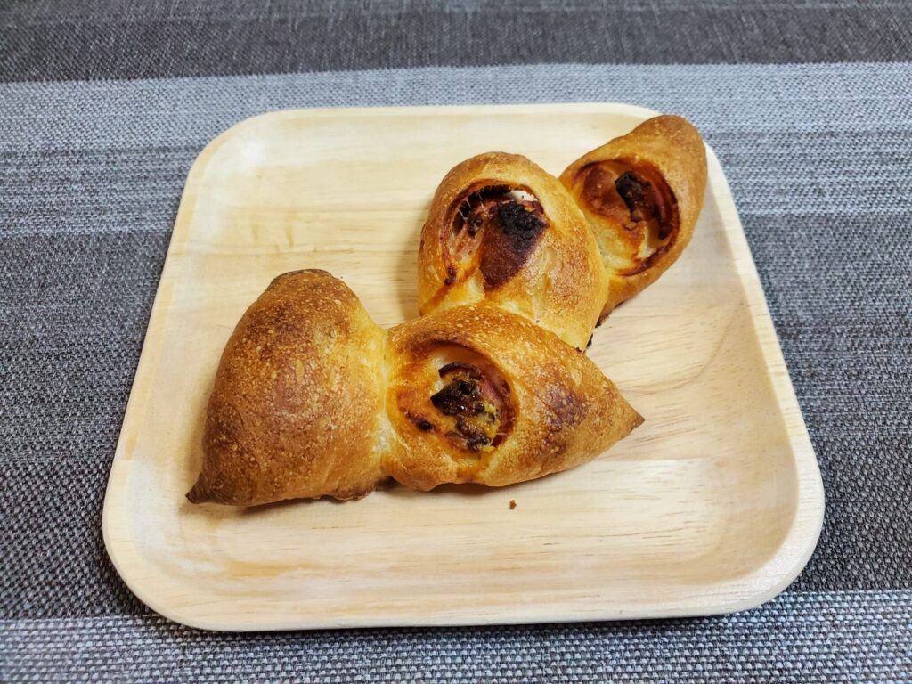 Le pain de Abbessesのベーコンエピ、パンスク